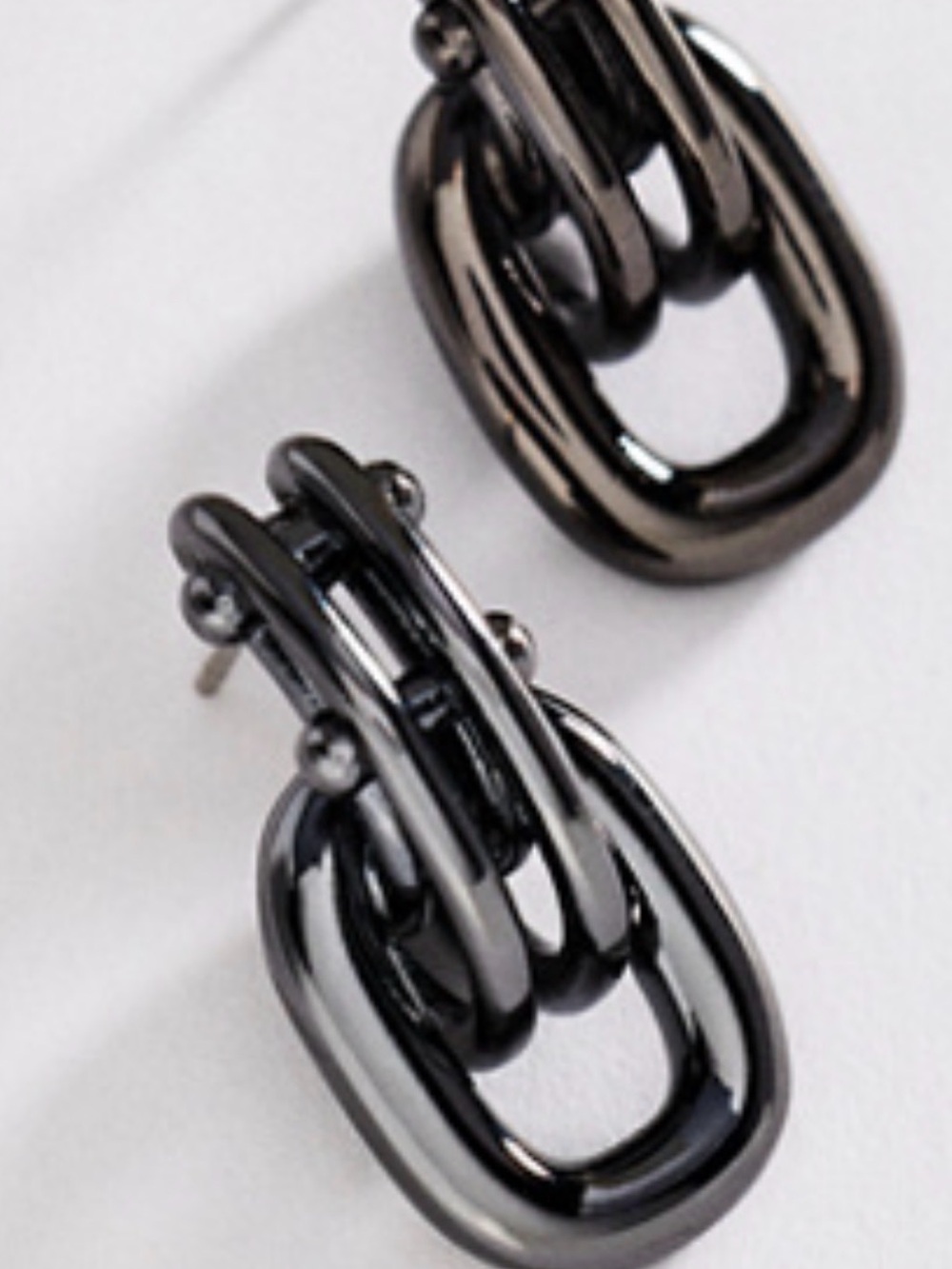 🔥NWT! ANTHROPOLOGIE! Gun Metal Brass! Linked Metal Earrings!
